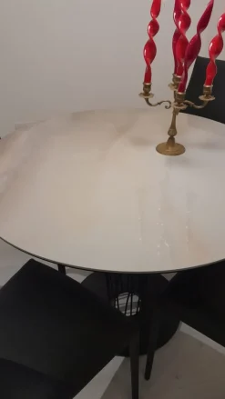 1. Design moderno ed elegante. 2. Offerta Outlet. 3. Materiali di qualità. 4. Facile da pulire. 5. Marca Cattelan Italia.