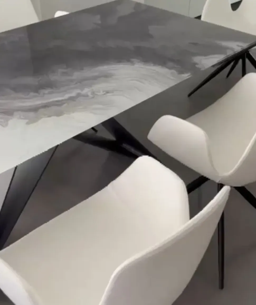 1. Design moderno ed elegante. 2. Struttura robusta e resistente. 3. Facile da montare. 4. Prezzo scontato. 5. Garanzia di qualità.