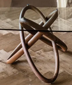 1. Design moderno ed elegante. 2. Vetro resistente e di qualità. 3. Facile da pulire e mantenere. 4. Struttura solida e resistente. 5. Dimensioni adatte a qualsiasi ambiente.