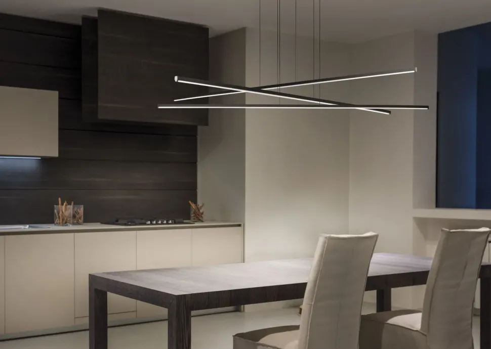 A sospensione 8206 straight p3 Linea light con un ribasso esclusivo