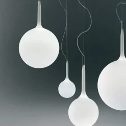A sospensione Castore da 25 artemide  Artemide in Offerta Outlet