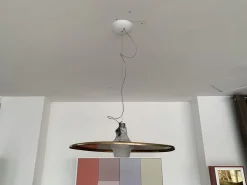 A sospensione Foscarini Crash stile Moderna con forte sconto