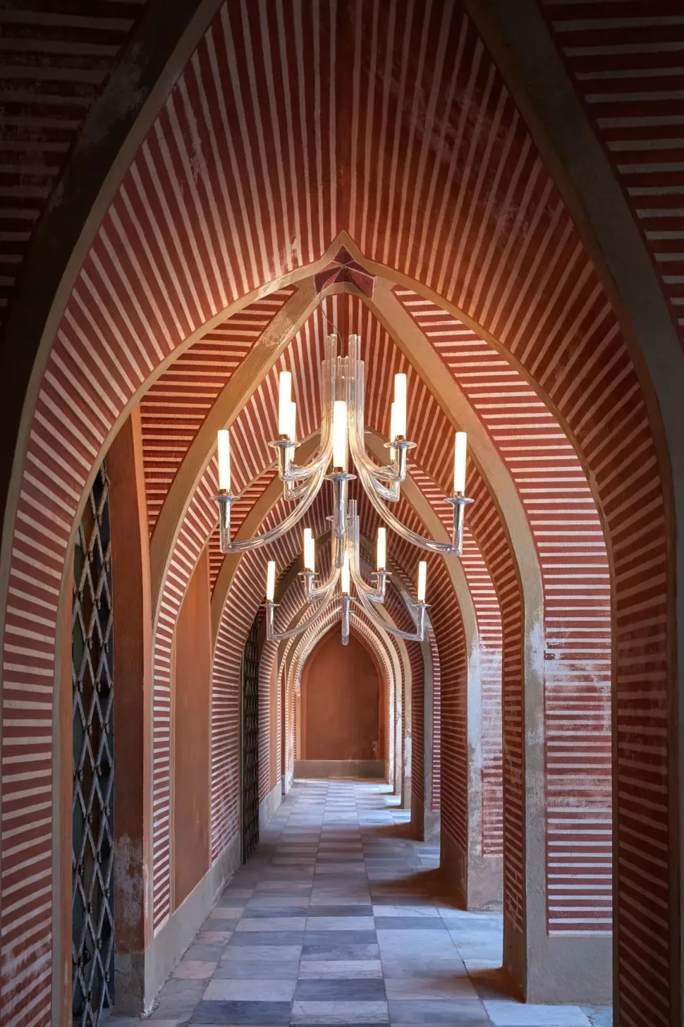 A sospensione Khan Kartell a prezzo Outlet