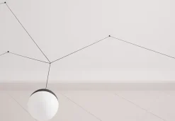 A sospensione  string light touch dim – testa a sfera – cavo 12mt Flos in Offerta Outlet