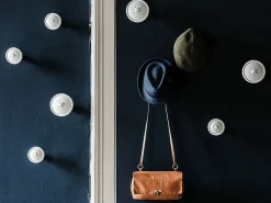 Appendiabiti Cattelan Bottone in laccato opaco a prezzo scontato