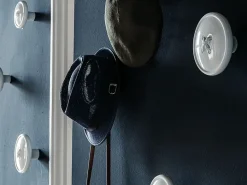 Appendiabiti Cattelan Bottone in laccato opaco a prezzo scontato