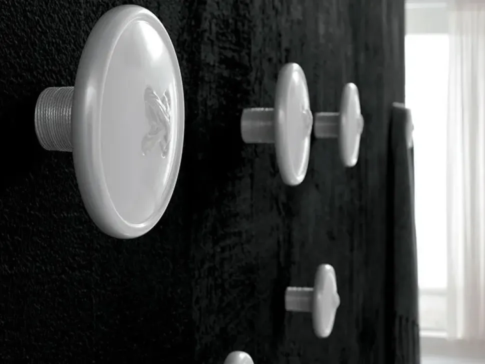 Appendiabiti Cattelan Bottone in laccato opaco a prezzo scontato