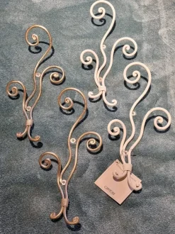 Appendiabiti classico Ricciolo Cantori a prezzi convenienti