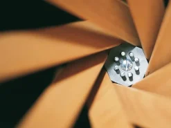 Appendiabiti design Twist Horm a prezzi convenienti