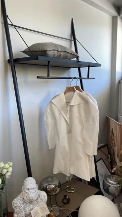 Appendiabiti Devina nais modello Devina nais a prezzo scontato