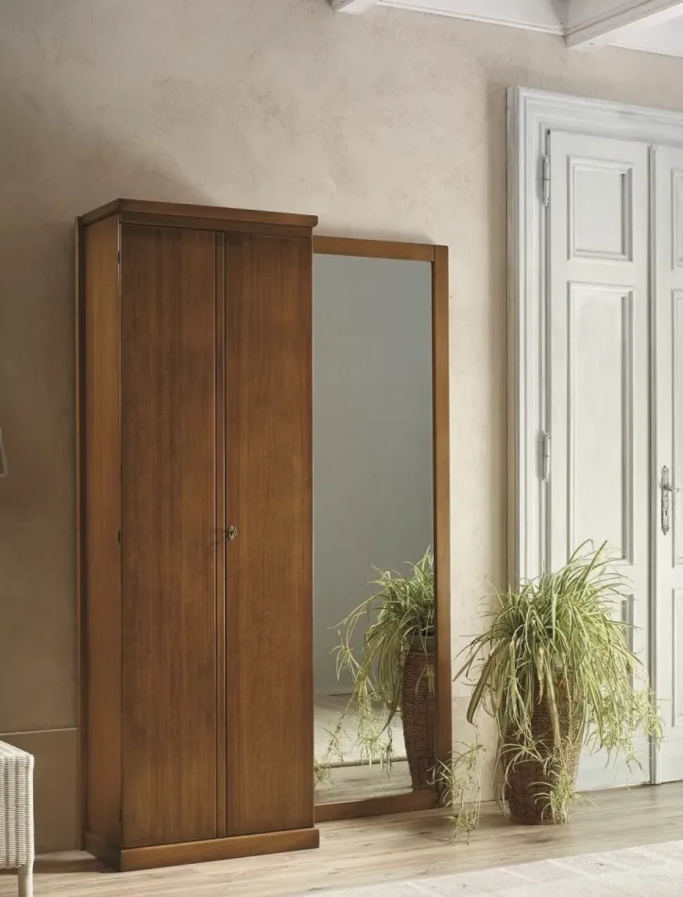 Appendiabiti modello Mobile da ingresso con armadietto scontato del 35% Artigianale a prezzo scontato