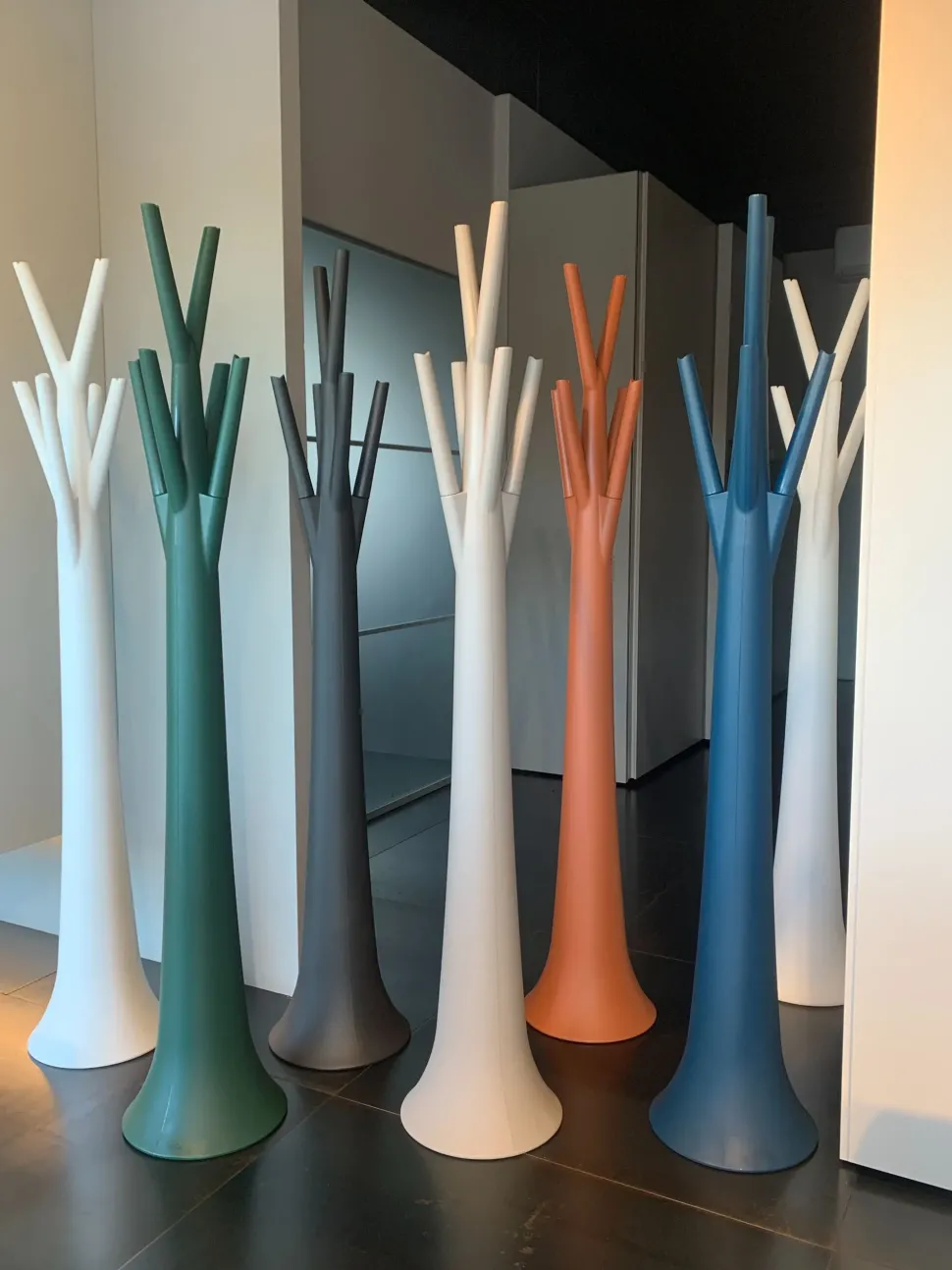 Appendiabiti modello Tree in stile design di Bonaldo - 36%