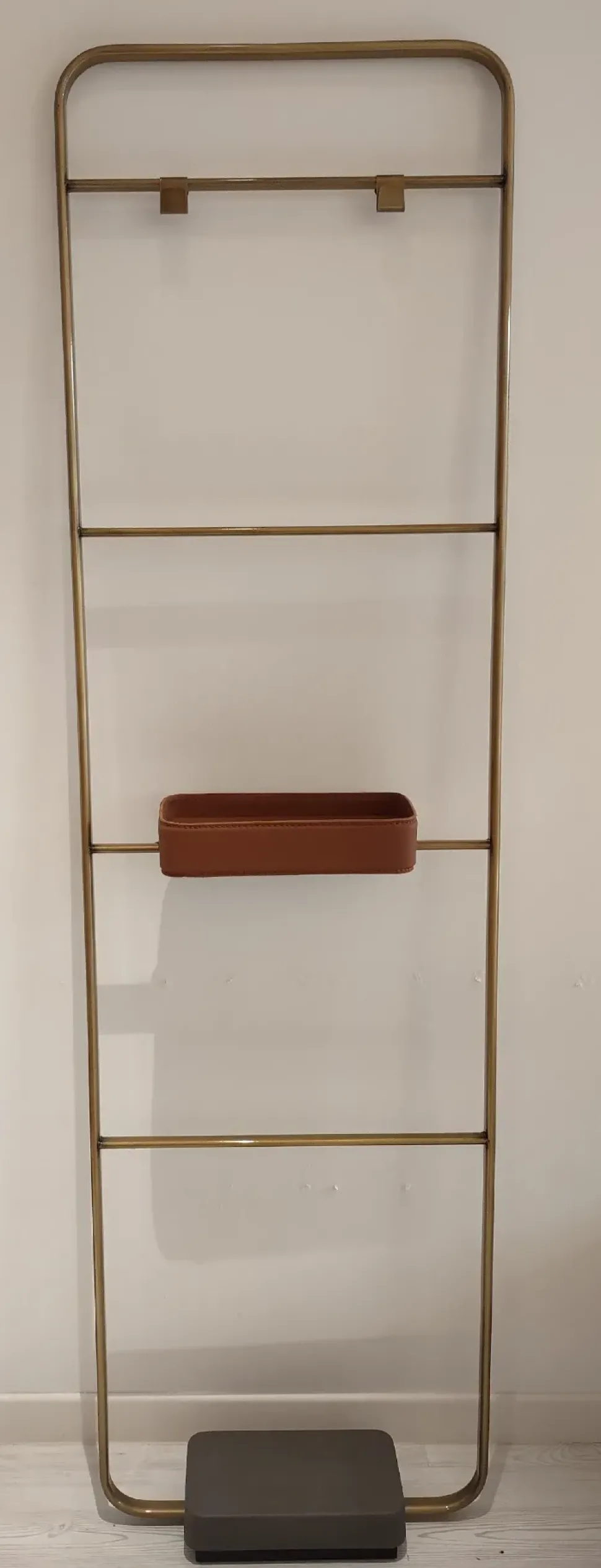 Appendiabiti moderno Suede di Cerasa a prezzo Outlet