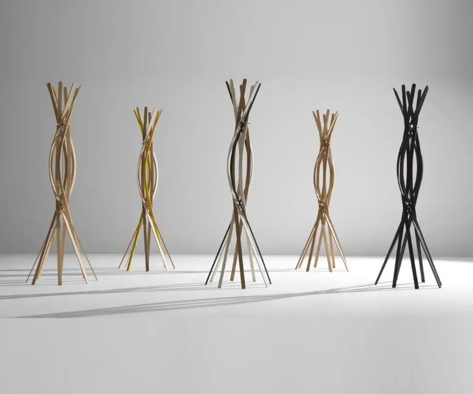 Appendiabiti Twist Horm in legno a prezzo Outlet