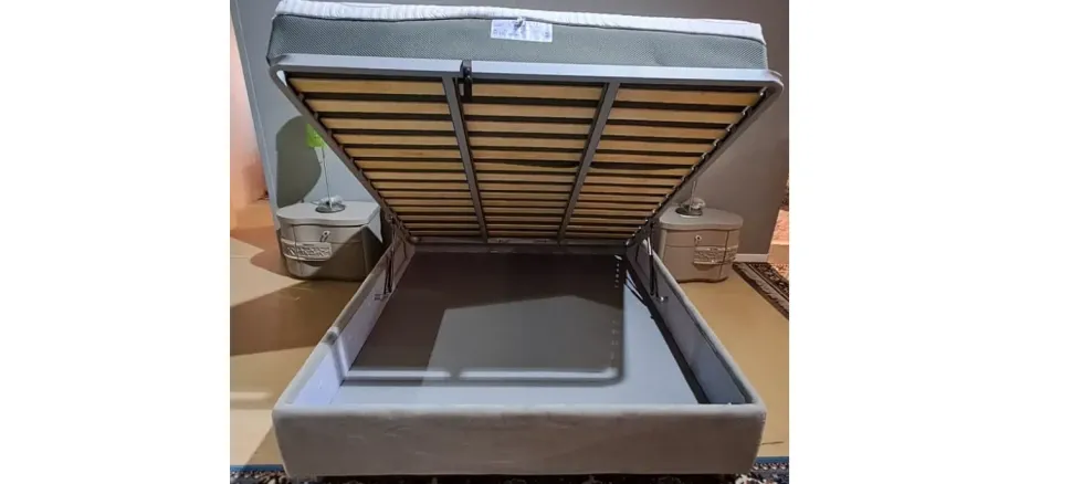 Approfitta dello sconto 40% sul letto Darmien di &tradition