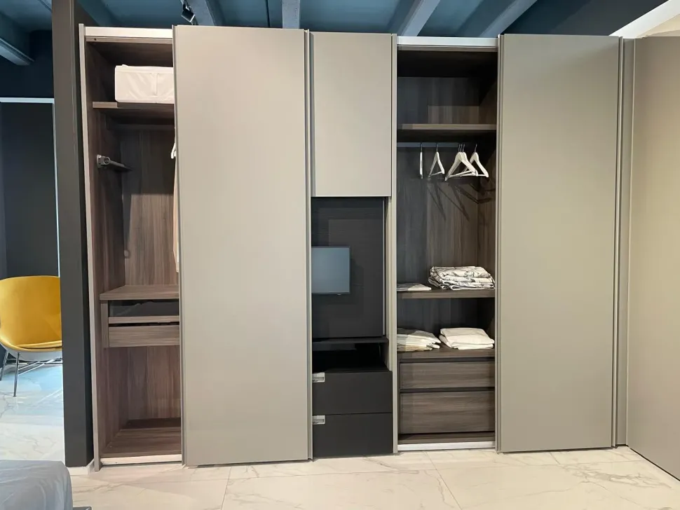 Armadio ante battenti in laccato opaco Armadio odeon di Sangiacomo