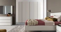 Armadio ante battenti in laminato materico modello Anta j di Santalucia