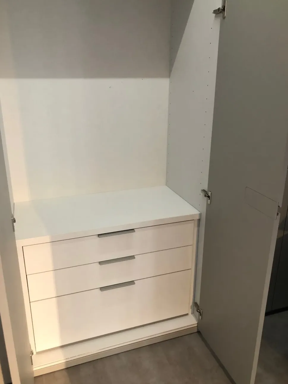 Armadio ante battenti in laccato opaco Elegant di Lema