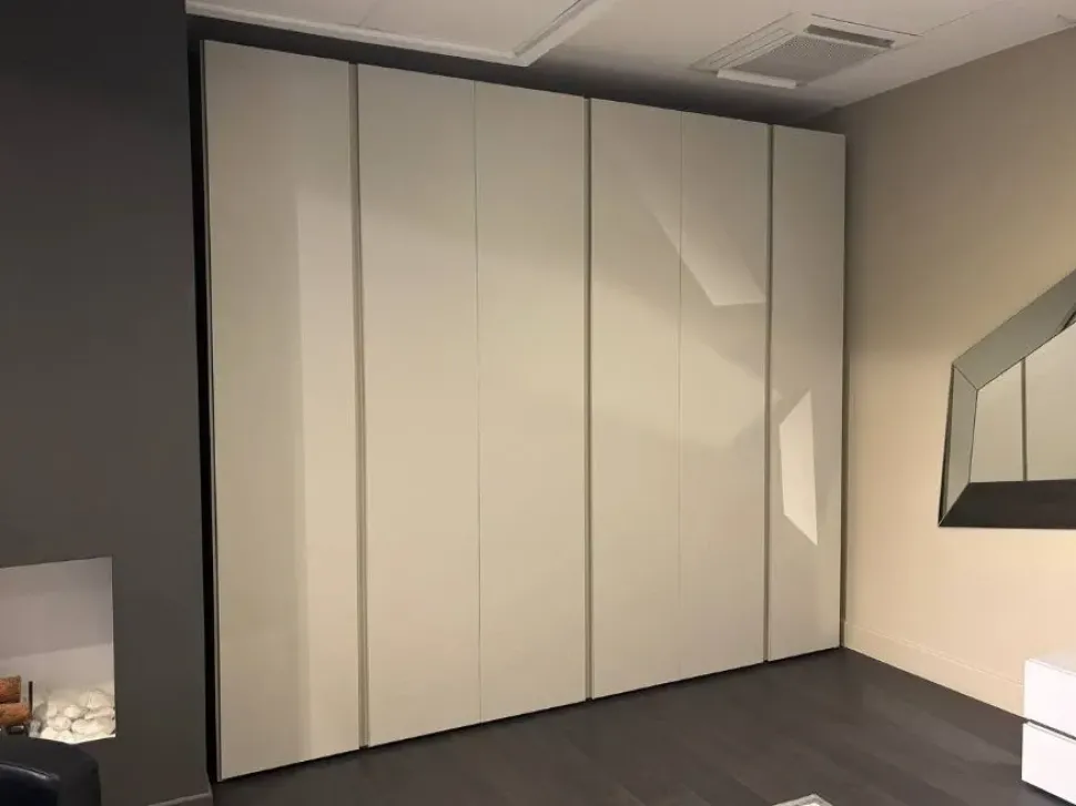Armadio ante battenti in laminato opaco modello Go up di Alf da fre