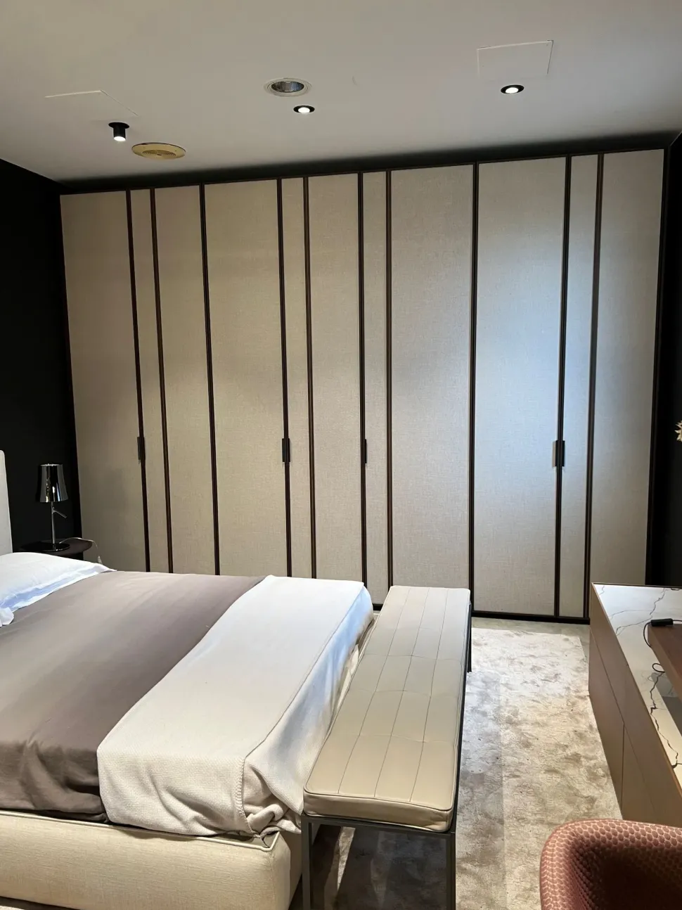 Armadio ante battenti in legno Gliss master blend di Molteni & c