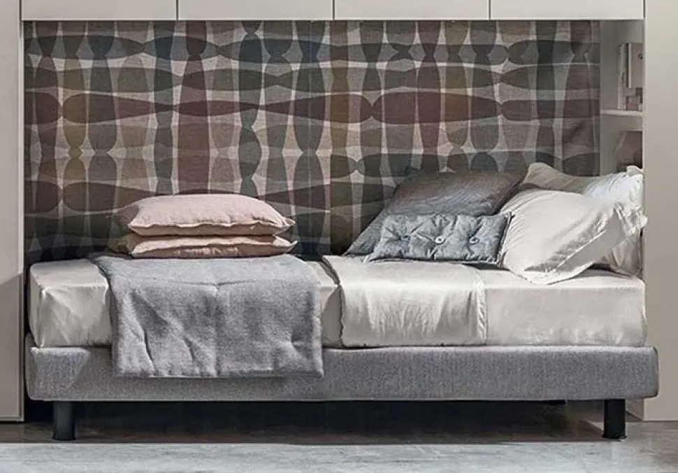 Armadio ante battenti in laminato materico modello A ponte con letto singolo di Tomasella