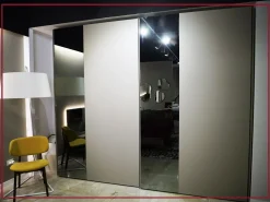 Armadio ante scorrevoli in legno Sintesi di Sangiacomo