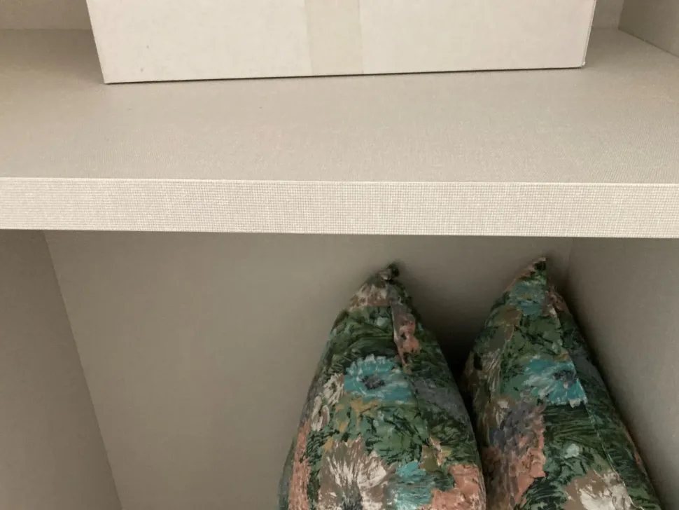 Armadio ante scorrevoli in laminato opaco Gola di Siloma