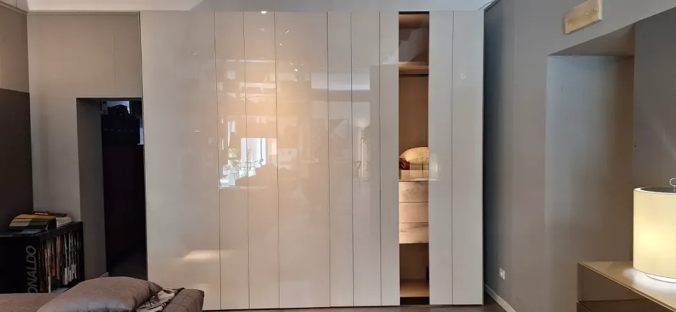 Armadio Armadio lago now Lago a sei ante a prezzo scontato