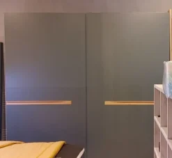 Armadio Armadio solano scorrevole di Moretti compact A PREZZO SCONTATO 30%