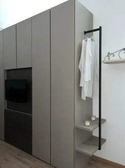 Armadio Armadio visual realizzato in laminato materico di Orme scontato -36%