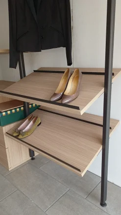 Armadio cabina armadio in laminato materico Vertical di Adok