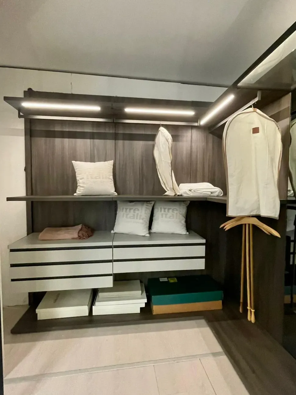 Armadio cabina armadio in laminato opaco Cabina armadio panorama di Sangiacomo