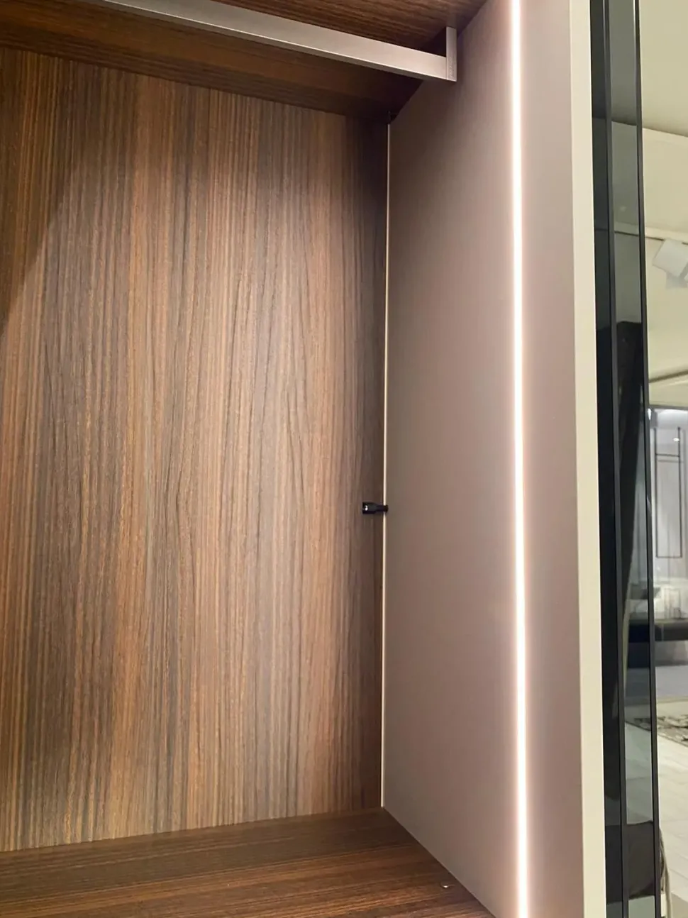 Armadio Camerino Caccaro a due ante a prezzo Outlet