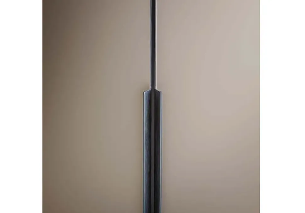 Armadio con ante battenti modello Cornice scontato del 25%