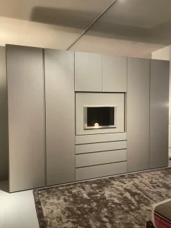 Armadio con ante battenti design Armadio sinua con porta tv odeon  Sangiacomo a prezzo scontato