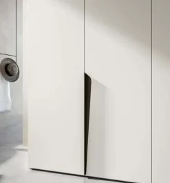 Armadio con ante battenti a prezzo scontato modello Easy vela di Marka