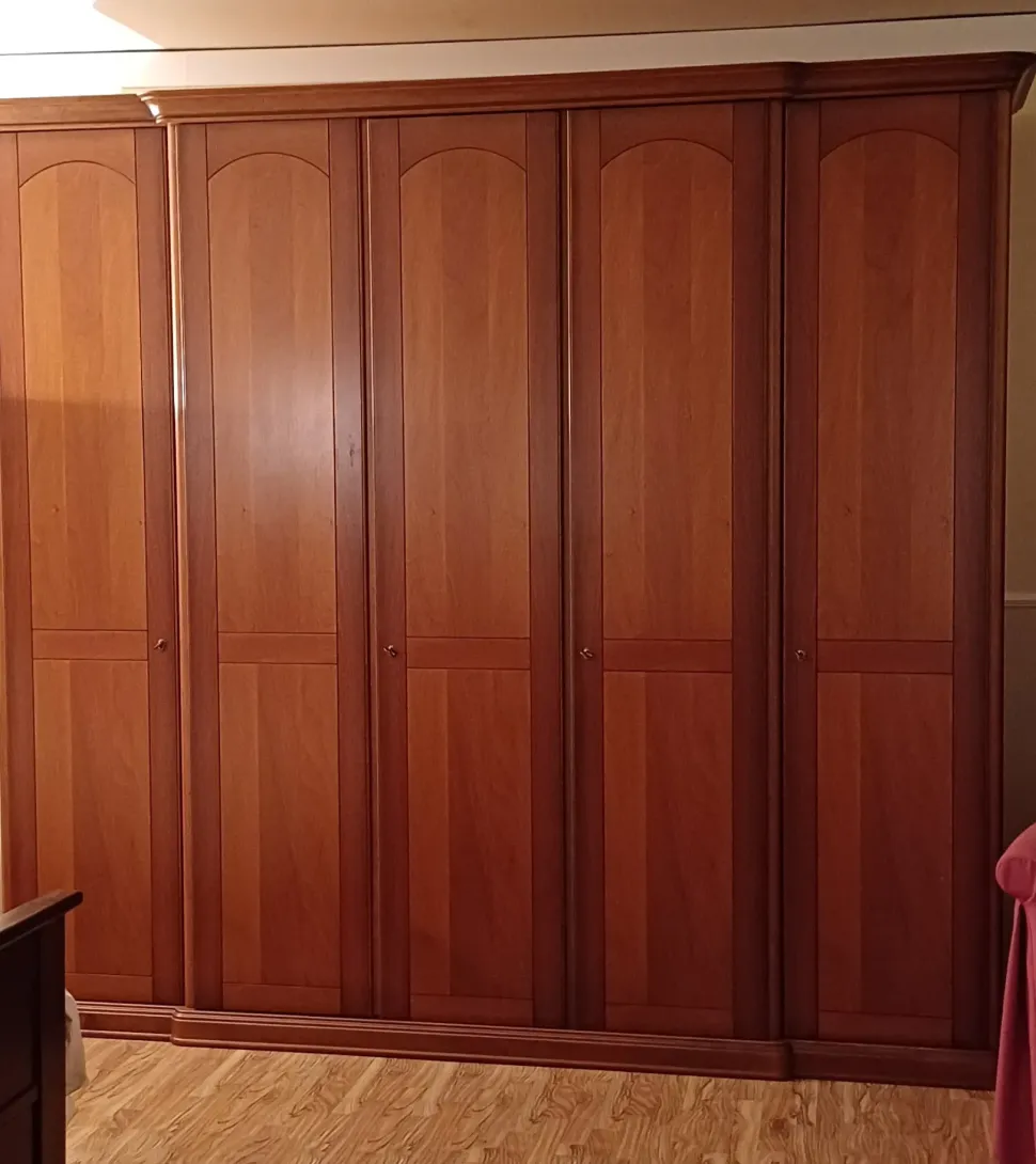 Armadio con ante battenti a prezzo scontato modello Roma di Alf da fre