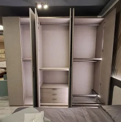 Armadio con ante battenti moderno Leila Tomasella a prezzo scontato