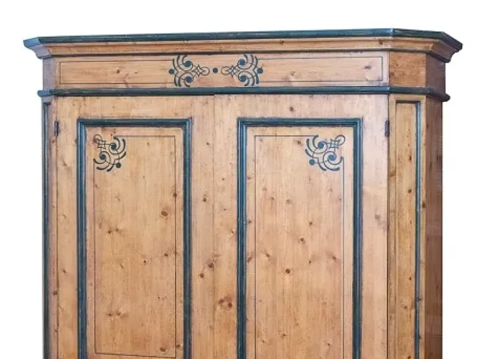 Armadio con ante battenti classico Armadio bar Artigianale a prezzo scontato