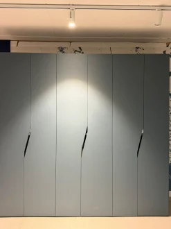 Armadio con ante battenti modello Alfabeto scontato del 35%