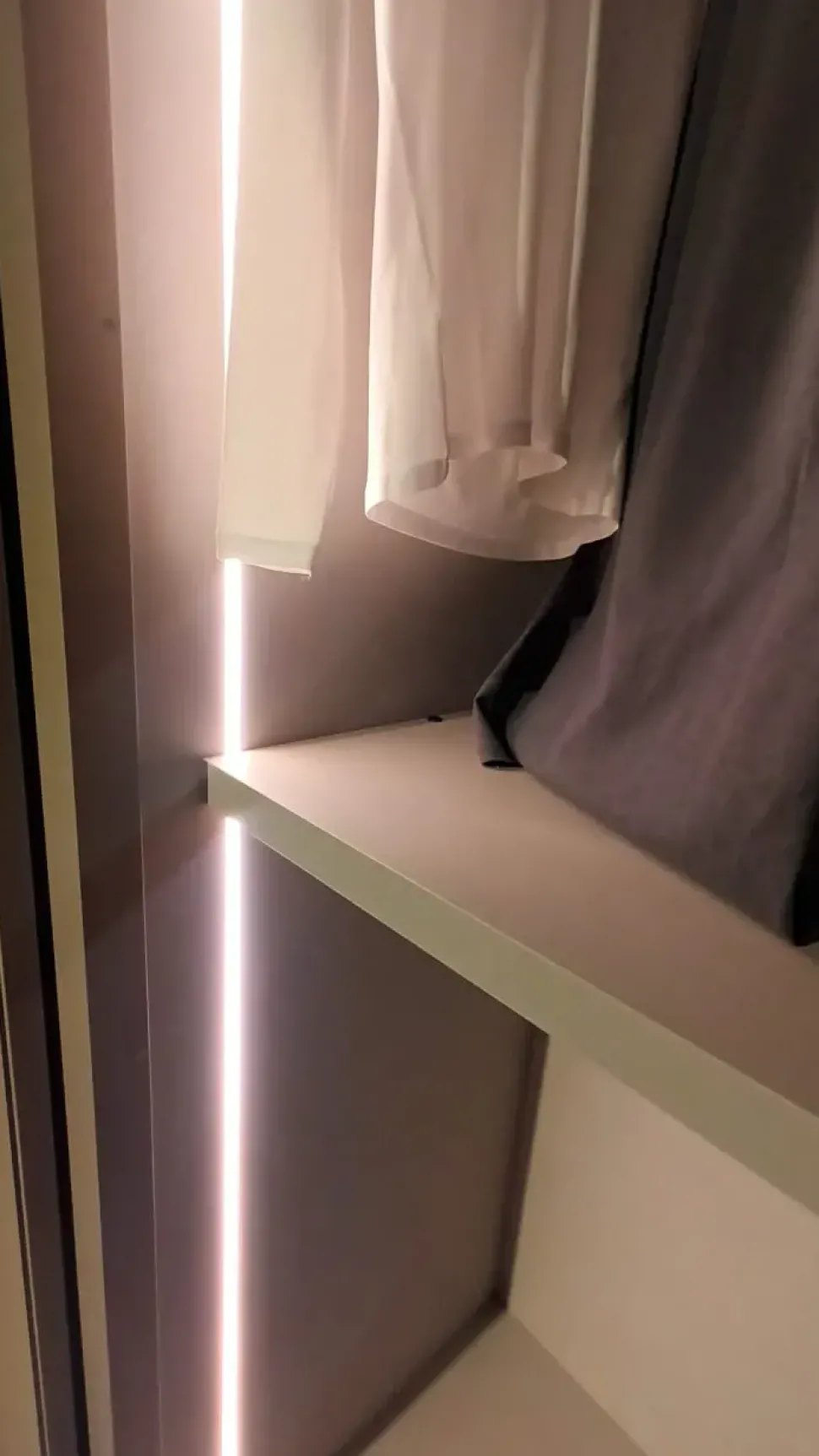 Armadio con ante battenti moderno Armadio sinua combinato Sangiacomo a prezzo scontato