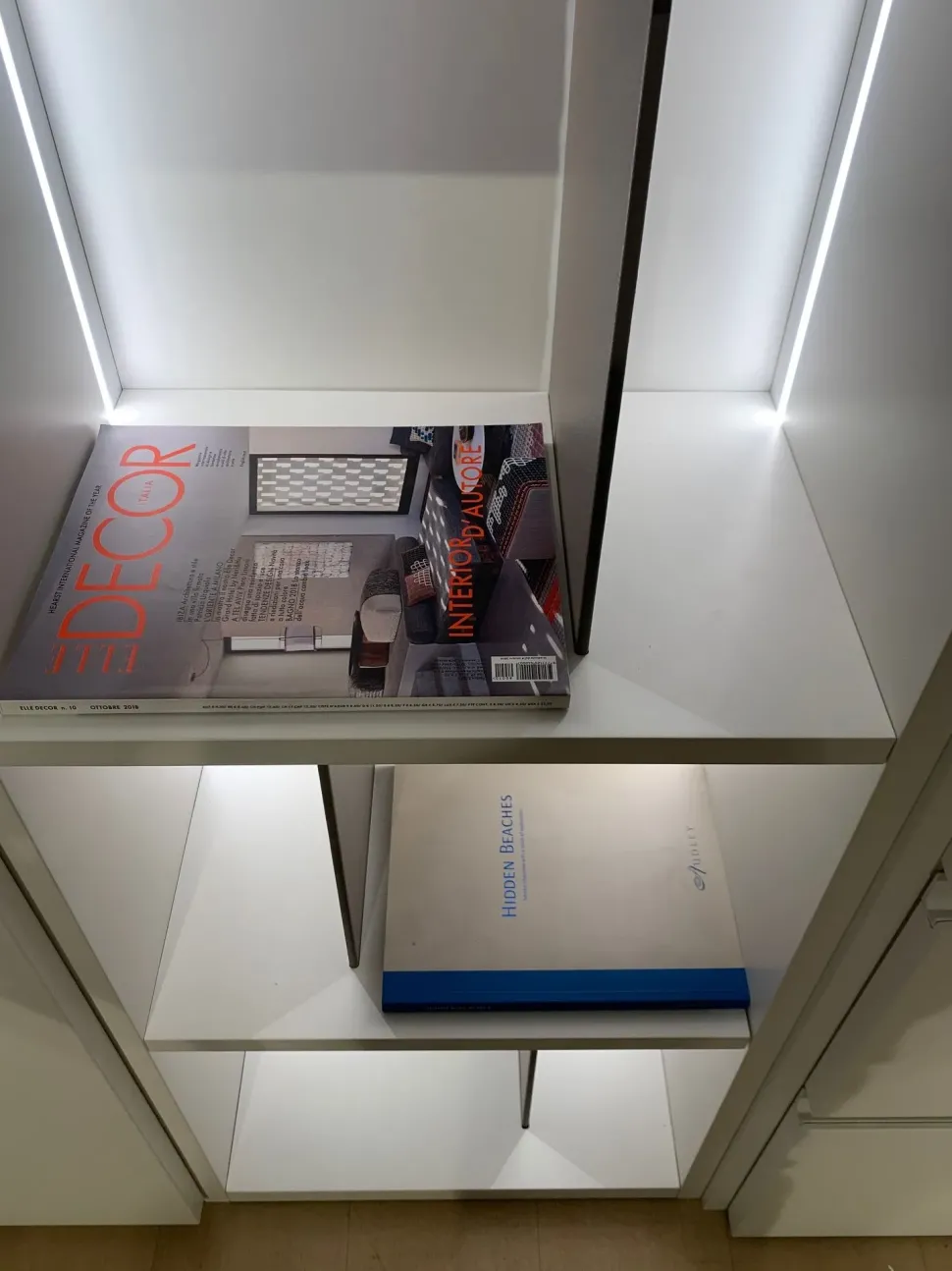 Armadio con ante battenti modello Nl scontato del 30%