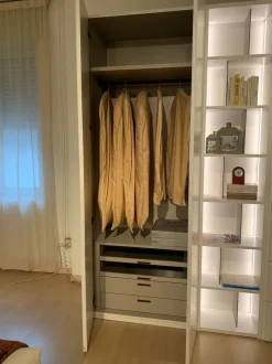 Armadio con ante battenti modello Nl scontato del 30%