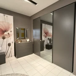 Armadio con ante scorrevoli design Flat Caccaro a prezzo scontato