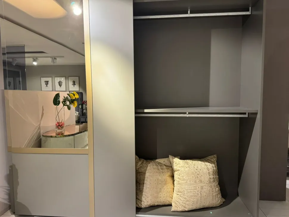 Armadio con ante scorrevoli design Genery Collezione esclusiva a prezzo ribassato