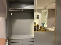 Armadio con ante scorrevoli design Genery Collezione esclusiva a prezzo ribassato