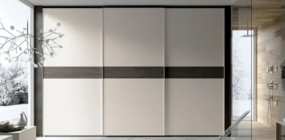 Armadio con ante scorrevoli design Centrale Spagnol cucine a prezzo ribassato