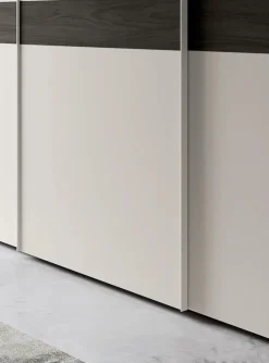 Armadio con ante scorrevoli design Centrale Spagnol cucine a prezzo ribassato