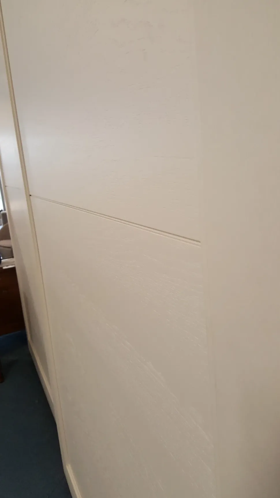 Armadio con ante scorrevoli moderno Ada Napol a prezzo ribassato