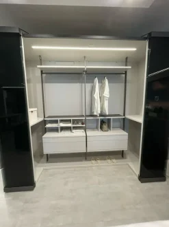 Armadio con cabina armadio modello Camerino caccaro scontato del 25%